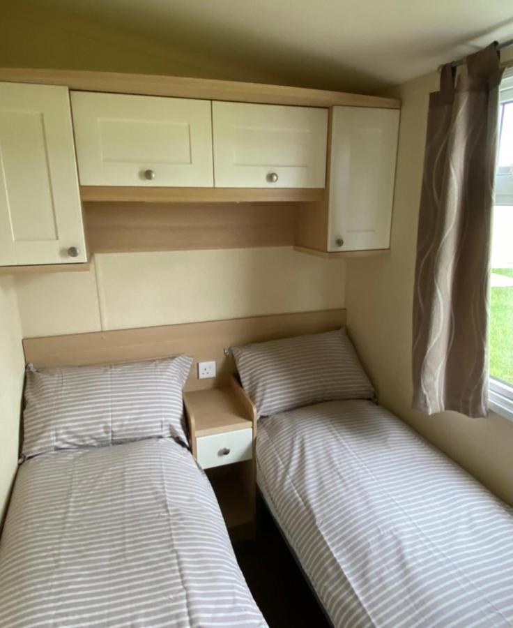 Cosy Caravan Kingston upon Hull Exterior photo